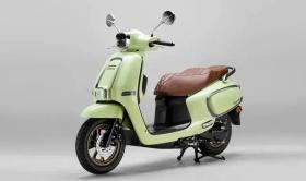 Suzuki sắp tung xe tay ga cổ điển US125 cạnh tranh Vespa  第1张