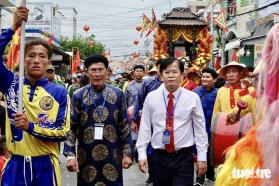 Sáng nay giữa những cơn mưa, Cần Giờ làm lễ đưa rước Nghinh Ông cầu mưa thuận gió hòa  第6张