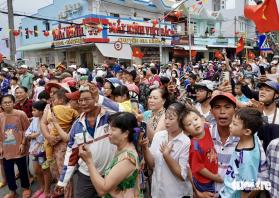 Sáng nay giữa những cơn mưa, Cần Giờ làm lễ đưa rước Nghinh Ông cầu mưa thuận gió hòa  第18张