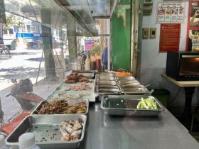  Rau trong nhiều tiệm bánh mì ở Nha Trang dương tính với thuốc trừ sâu 