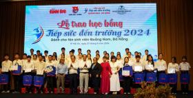 100 tân SV Quảng Nam - Đà Nẵng được tiếp sức đến trường: Đã có những tấm lòng, đừng ngại bước tiếp!  第16张