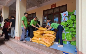 Phó Chủ tịch TƯ Hội NDVN Đinh Khắc Đính thăm, động viên, tặng quà cho nông dân vùng bão lũ Tuyên Quang  第15张