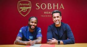 Arsenal không định tuyển mộ Sterling 