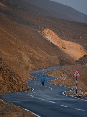 Khách Việt 14 ngày lái mô tô khám phá thiên nhiên siêu thực ở Ladakh Ấn Độ  第2张