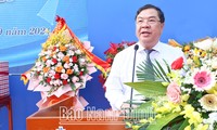  Phó Thủ tướng Lê Thành Long dự khai giảng năm học mới tại trường vùng cao Hòa Bình 