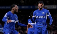  Chelsea &apos;đi tàu lượn&apos;, mất điểm trước đội cuối bảng 