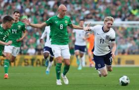  Rice và Grealish bùng nổ trước Ireland, tuyển Anh mơ vé thăng hạng Nations League 第2张