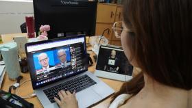  Từ show thời trang AI đến video giả mạo bà Harris: Ẩn họa khôn lường với deepfake 第1张