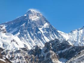  Bí ẩn đằng sau việc &apos;nóc nhà thế giới&apos; Everest đang không ngừng cao lên 