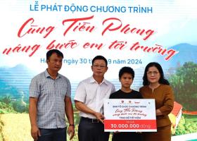  Thứ trưởng Bộ GD&amp;ĐT: Thông điệp ý nghĩa, giá trị hơn nhiều bài học trên sách vở 