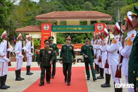 Hai bộ trưởng chủ trì Giao lưu hữu nghị quốc phòng biên giới Việt Nam - Lào lần thứ hai  第7张