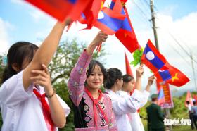 Hai bộ trưởng chủ trì Giao lưu hữu nghị quốc phòng biên giới Việt Nam - Lào lần thứ hai  第9张