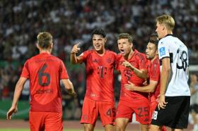 Thomas Muller tỏa sáng, Bayern Munich giành chiến thắng đậm